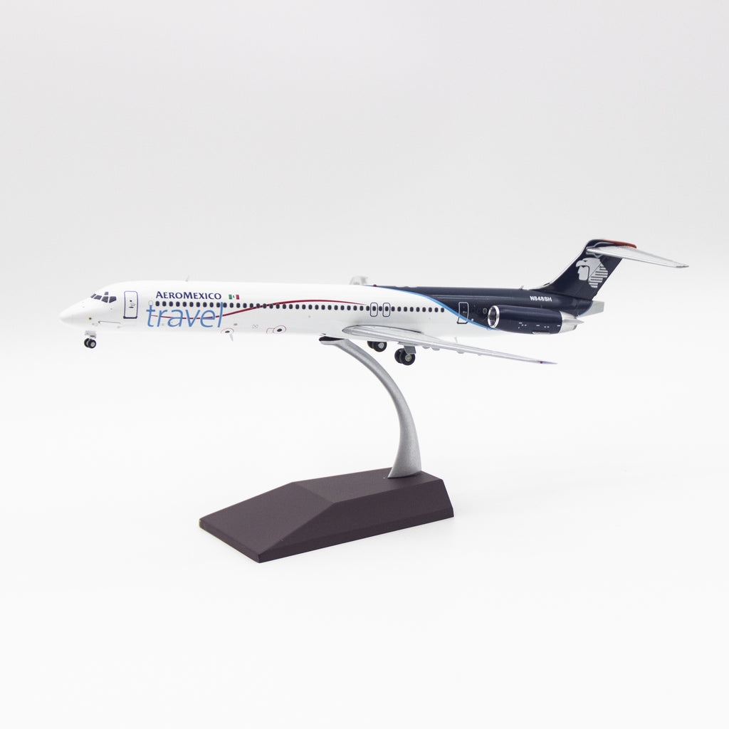 GeminiJets 1:200 Aeromexico Travel McDonnell Douglas MD-83 N848SH Diecast Model G2AMX857 with Stand