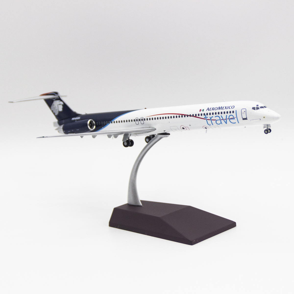 GeminiJets 1:200 Aeromexico Travel McDonnell Douglas MD-83 N848SH Diecast Model G2AMX857 with Stand